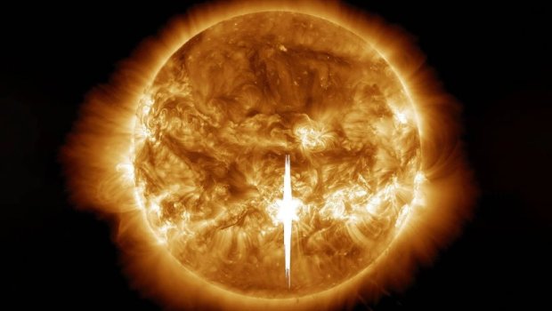 Günəşdə güclü partlayış oldu