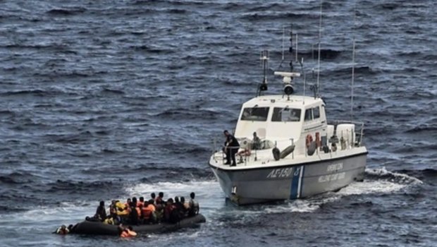 Egey dənizində kater ilə patrul gəmisi toqquşdu - 14 miqrant həyatını itirdi &ndash; FOTO