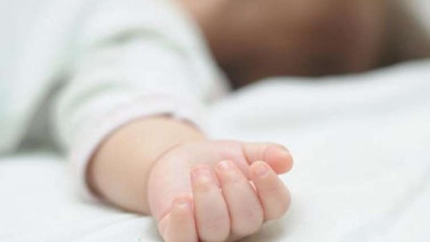 Bakıda 1 yaşlı uşaq evdə qəflətən dünyasını dəyişdi