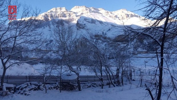 Bu bölgədə avtomobil yolları buz bağlayıb - FOTO