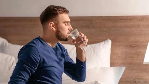 Ac qarnına bu İÇKİNİ içsəniz...