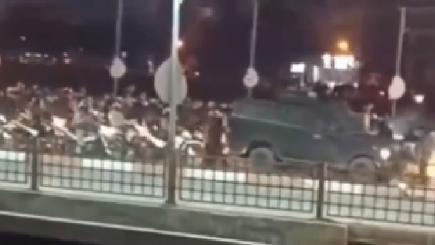 Ərdəbildə baş verən etirazlardan yeni görüntülər - VİDEO