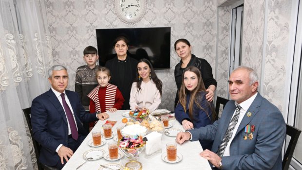 Leyla Əliyeva və Alena Əliyeva Natiq Qasımovun ailəsini ziyarət edib - FOTO