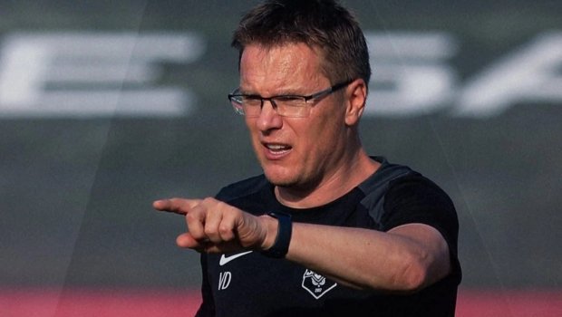 "Sabah"ın baş məşqçisi: "Ölkədə təkcə "Qarabağ" yox, başqa komandalar da var"