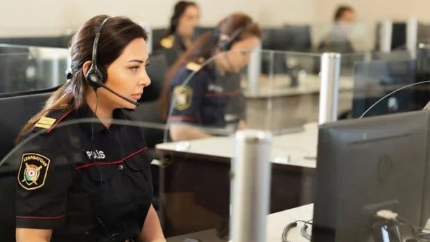 Təhlükə anında bir düymə ilə POLİS ÇAĞIRIŞI - Azərbaycanda da bu cür tətbiq yaradılacaq? &ndash; RƏSMİ AÇIQLAMA