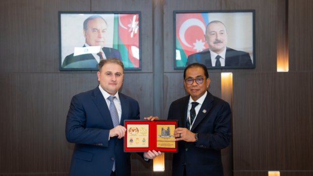 Müdafiə sənayesi nazirinin rəhbərlik etdiyi nümayəndə heyəti &ldquo;World Defence Show 2026&rdquo; SƏRGİSİNDƏ - FOTO