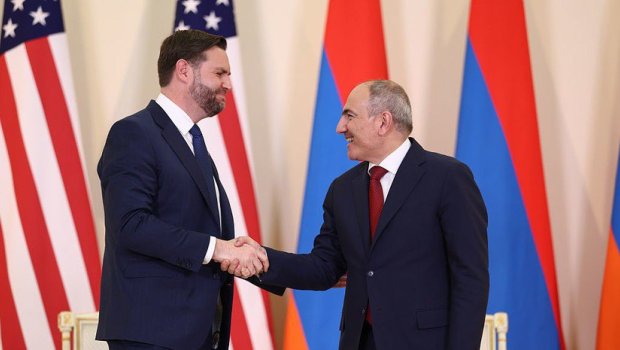 Ermənistan uğrunda mübarizə: Vens İrəvanı Rusiyadan ayıra biləcəkmi?