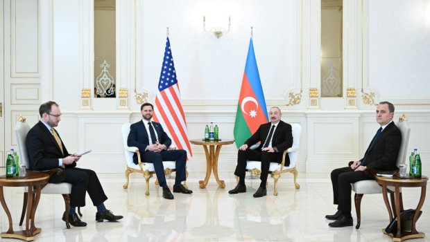 İlham Əliyevin ABŞ-ın Vitse-prezidenti ilə məhdud tərkibdə görüşü KEÇİRİLDİ - FOTO