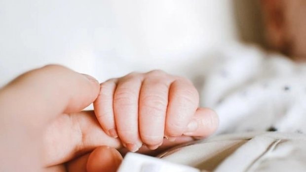 Gəncədə qadın övladını xəstəxanaya qoyaraq ondan İMTİNA ETDİ