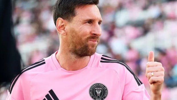 Messi yoldaşlıq oyunu zamanı zədələndi - VİDEO