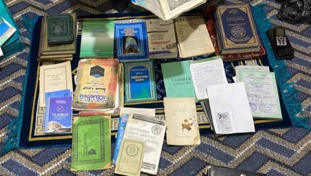Qırğızıstanda ekstremist təşkilatın tərəfdarlarından 14 Rusiya pasportu götürüldü