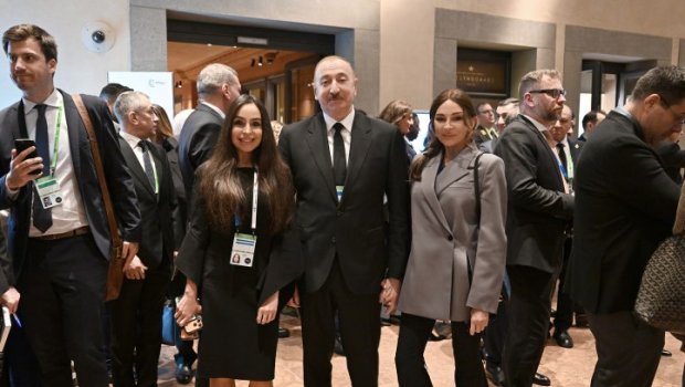 Prezident ailəsinin Münxendən səmimi FOTOLARI