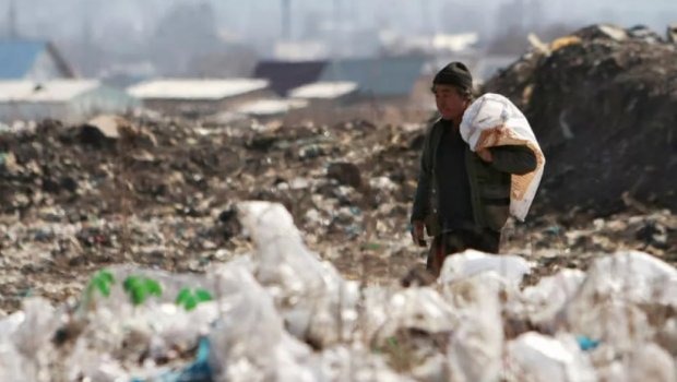 Rusiyada keçmiş milis əməkdaşı 15 il zibillikdə gizlənib