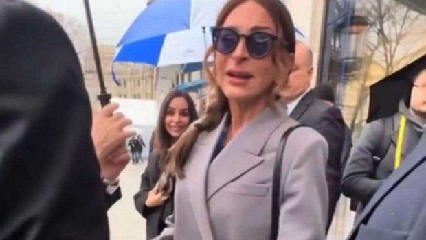 Mehriban Əliyeva Emin Hüseynovu məhv etdi: Qadın paltarında sən idin? - VİDEO