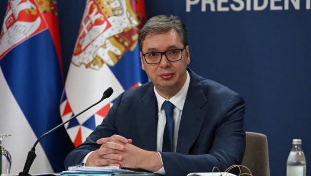 Vuçiçin adından verilən şam yeməyində "Ay Laçın" mahnısı - VİDEO