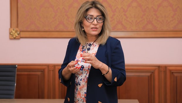 İlhamiyyə Rza TV-dən Mehriban Ələkbərzadəyə görə gedib? - AÇIQLAMA