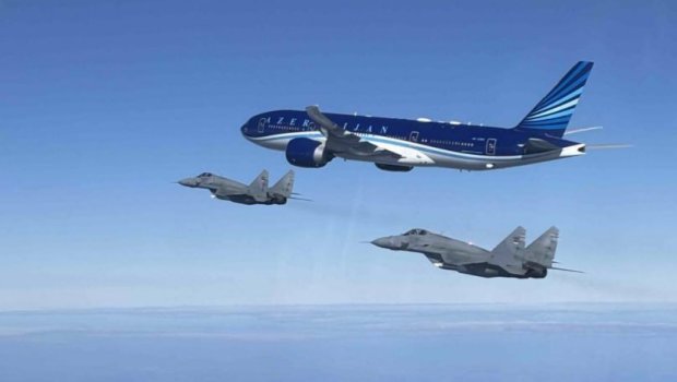 Serbiya qırıcıları Prezidentin təyyarəsini belə müşayiət etdilər &ndash; FOTO