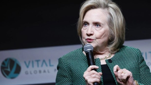 Hillari Klinton: &ldquo;Britaniya kralının qardaşı Konqres qarşısında ifadə verməlidir&rdquo;