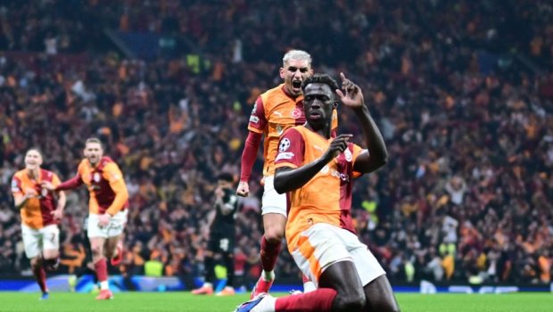 "Qalatasaray" "Yuventus"u DARMADAĞIN ETDİ - VİDEO