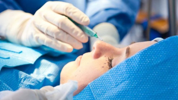 Daha 3 həkimə plastik cərrah kimi çalışmağa İCAZƏ VERİLDİ