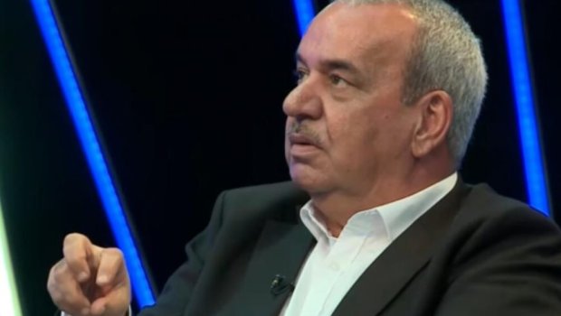 "Neynirəm səni, pulunu GÖNDƏR"