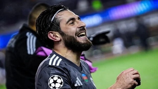 Elvin Cəfərquliyev Azərbaycan futbolunun tarixinə düşdü