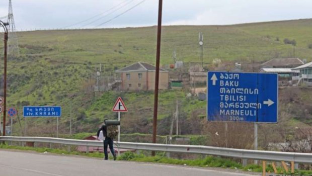 Alman gənc ailəsi ilə mübahisə edib &ldquo;səyahət&rdquo;ə çıxdı - Qazaxda həbs olundu