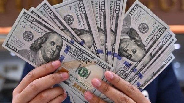 Bakı Ağır Cinayətlər Məhkəməsində dollarlar TAPILDI