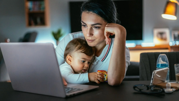 Uşaqlı qadınlara əlavə kompensasiya veriləcək - YENİ QƏRAR
