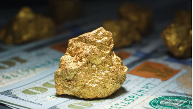 Qızıl yenidən kəskin BAHALAŞDI