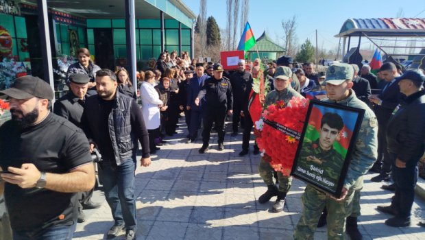 Bərdədə itkin şəhid Qılman Hacıyevlə vida mərasimi keçirildi &ndash; FOTO