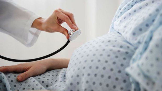 Doğuşdan sonra ölən qadınla bağlı Kliniki Tibbi Mərkəzdən AÇIQLAMA