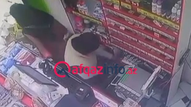 Bakıda qaraçı qadınlar hicab bağlayıb marketi taladı &ndash; ANBAAN VİDEO