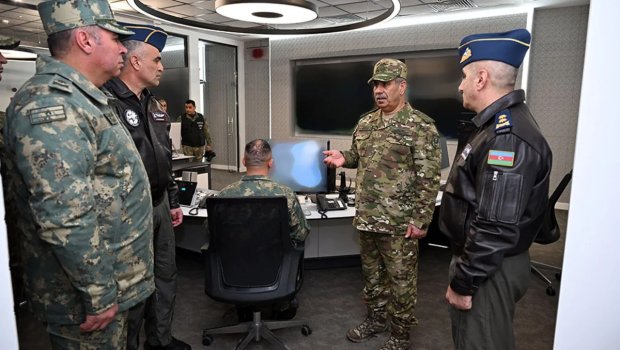 Zakir Həsənov hava hücumundan müdafiə bölmələrinin fəaliyyətini yoxladı - FOTO