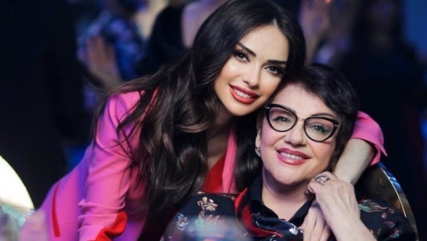 Anasının bu sözlərinə görə səhnəyə qayıdıb - VİDEO