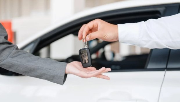 Azərbaycanda bəzi şəxslərə pulsuz avtomobil veriləcək