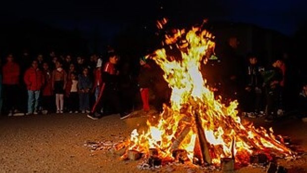 Su çərşənbəsində iki nəfər tonqalda YANDI