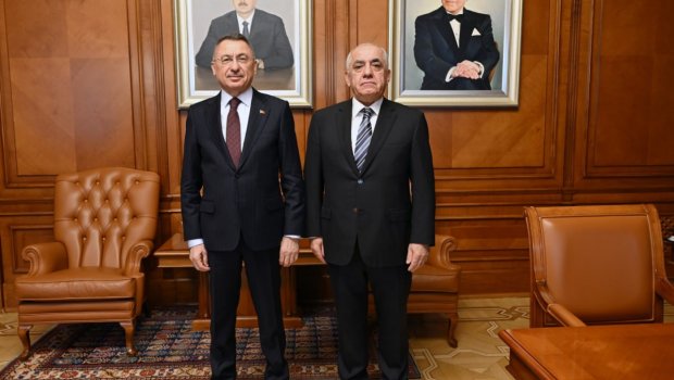 Əli Əsədov Fuat Oktayla görüşdü