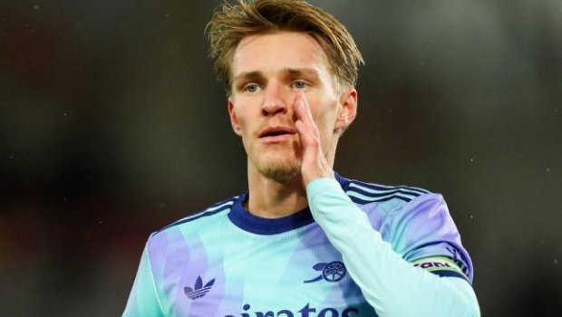 Baş məşqçiyə görə klubdan getməyə HAZIRLAŞIR