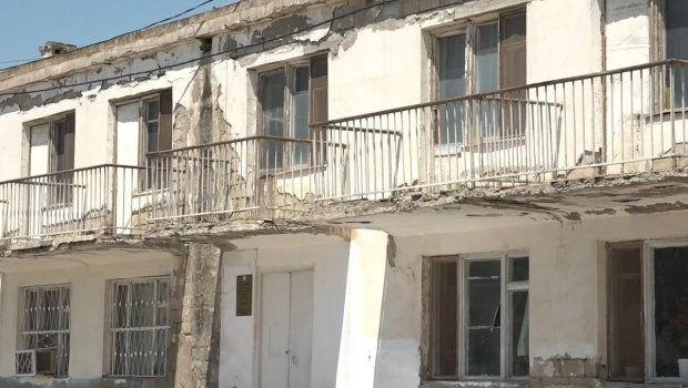 Qəzalı vəziyyətdə olan tibb müəssisələrinin təmiri ilə bağlı RƏSMİ AÇIQLAMA