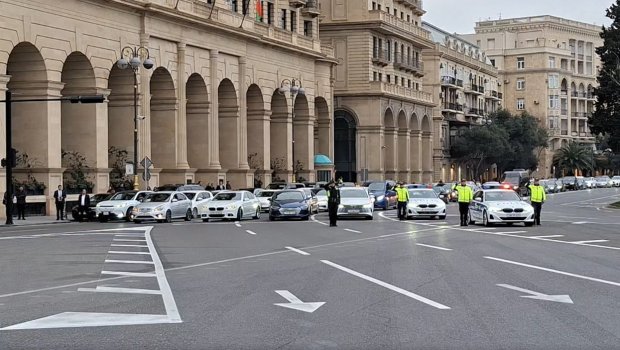 Xocalı soyqırımı qurbanlarının xatirəsi bir dəqiqəlik sükutla yad olundu &ndash; VİDEO