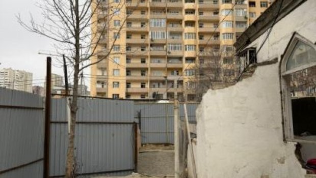 &ldquo;Nizami City&rdquo;nin vətəndaşın mənzilini təhlükəli hala saldığı bildirilir &ndash; &ldquo;Gecələr növbə çəkirik&rdquo; - FOTO