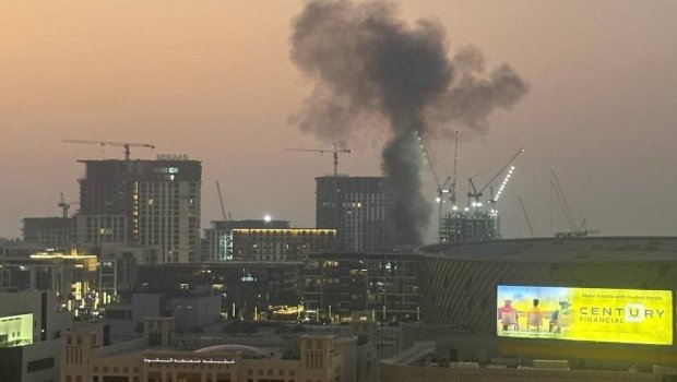 İran Dubaya HÜCUM EDİR: Hotel və yaşayış binasına raket düşüb - VİDEO