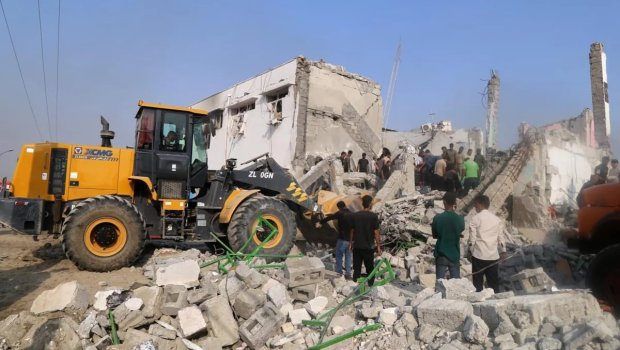 İranda məktəbdə ölənlərin sayı 165-a çatdı