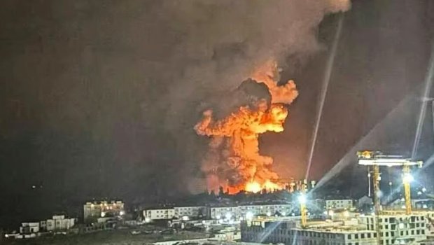 Ukrayna Qara dənizdə Rusiyanın neft terminalına ZƏRBƏ ENDİRDİ &ndash; VİDEO