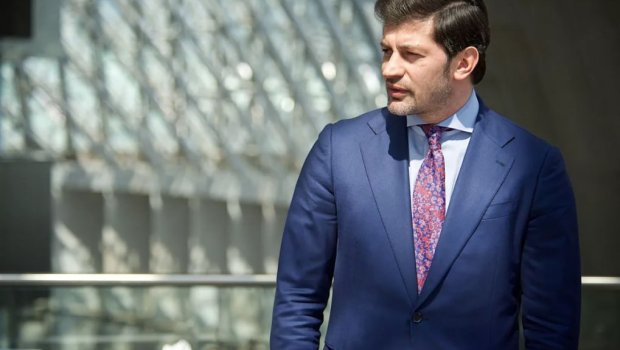 Ad gününü qeyd etmək üçün Əbu-Dabiyə getmişdi - Qayıda bilmir