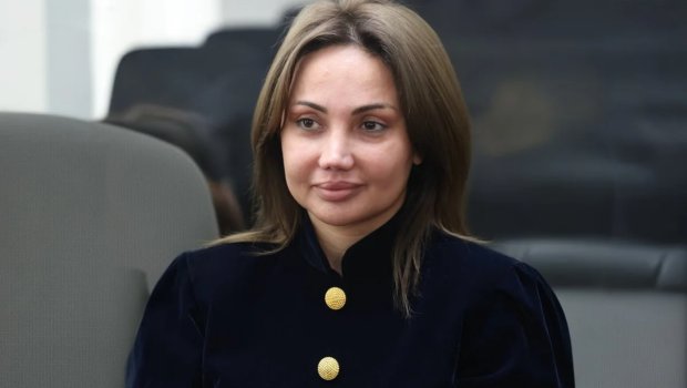 Dəniz Əsədova ilə bağlı ŞOK FAKT: Dörd dəfə ad-soyadını dəyişib