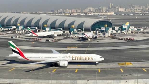 Dubay hava limanları uçuşları qismən bərpa etdi - Xarici ölkə vətəndaşları təxliyə olunur