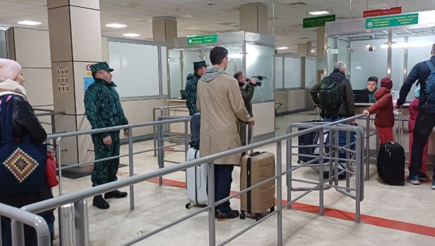 7 Rusiya vətəndaşı İrandan Azərbaycana TƏXLİYƏ EDİLDİ - FOTO