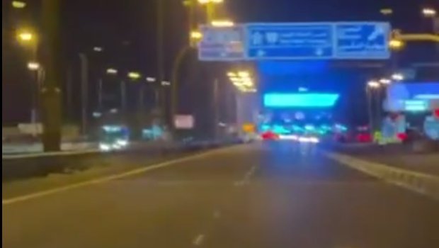 İran Bəhreyni Səudiyyəyə birləşdirən körpünü də vurdu &ndash; VİDEO